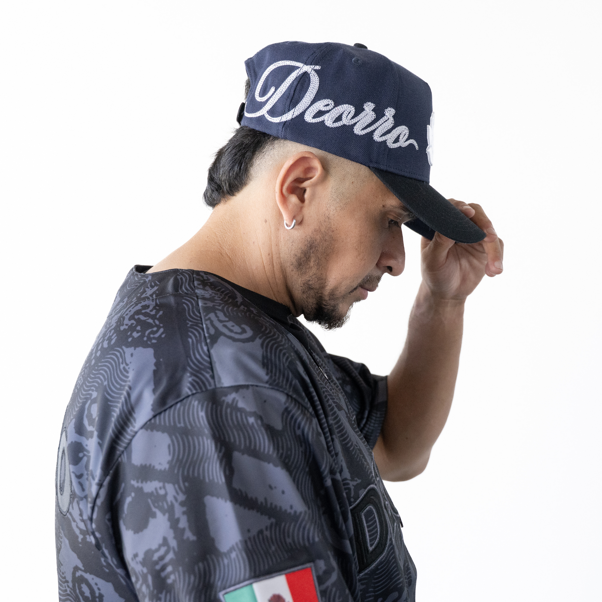 Deorro-Chain Stitch / Rose (NAVY)
