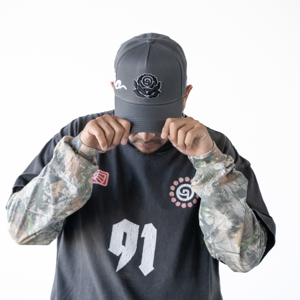 Deorro-Chain Stitch / Rose (GRAY)